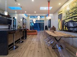 3 Beds 2.5 Baths in Venice in Venice, CA (Photo 11 of 12)