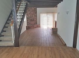 4 Beds 2 Baths in Culver City in Culver City, CA (Photo 7 of 8)