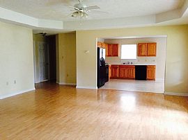 Lovely 3 Bedroom Home in 111 Maverick St, Deridder, La  in Deridder, LA (Photo 4 of 10)