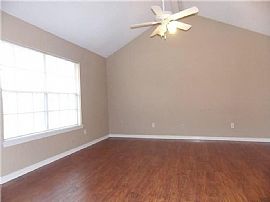 Lovely 3 Bedroom Home in 122 Kingston Dr, Slidell, La in Slidell, LA (Photo 5 of 12)