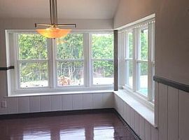 4 Beds 3.5 Baths in Tarzana in Tarzana, CA (Photo 7 of 10)