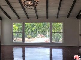 4 Beds 3.5 Baths in Tarzana in Tarzana, CA (Photo 8 of 10)