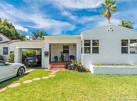 2 Beds 1 Bath in Miami in Miami, FL (Photo 2 of 11)