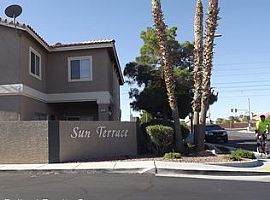 3 Beds 2 Baths in Las Vegas in Las Vegas, NV (Photo 3 of 8)