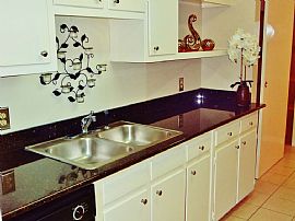 3 Bed , 2 Bath in Mobile, AL (Photo 4 of 12)