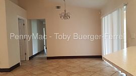 Single Family Home For Rent in Cape Coral, FL (Photo 3 of 9)