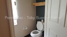 Single Family Home For Rent in Cape Coral, FL (Photo 9 of 9)