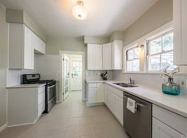  722 Alvarado St, Redlands, Ca 92373 4 Beds 2 Baths 1,800 Sqft in Redlands, CA (Photo 4 of 10)