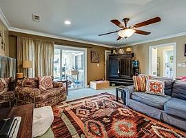  1002 Catalina Ave, Santa Ana, Ca 92706 3 Beds 2 Baths 1,871 Sq in Santa Ana, CA (Photo 7 of 11)