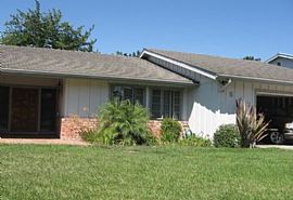 3 Beds 2 Baths in San Diego, Ca in San Diego, CA (Photo 2 of 7)