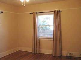 3 Beds 1 Bath in San Diego, Ca in San Diego, CA (Photo 6 of 7)