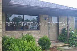 Single Family Home For Rent in Fort Smith, AR (Photo 2 of 6)