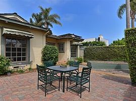 2 Beds 2.5baths in La Jolla, Ca  in La Jolla, CA (Photo 2 of 12)