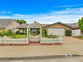 3 Beds 2 Baths in Huntington Beach, Ca in Huntington Beach, CA