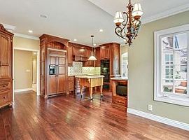 3 Beds 2 Baths in Huntington Beach, Ca in Huntington Beach, CA (Photo 5 of 12)