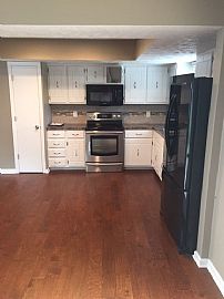 Elegant 4 Bedroom Single Story Home in Omaha, NE (Photo 10 of 12)