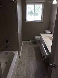 Elegant 4 Bedroom Single Story Home in Omaha, NE (Photo 6 of 12)