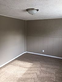 Elegant 4 Bedroom Single Story Home in Omaha, NE (Photo 7 of 12)