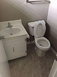 Elegant 4 Bedroom Single Story Home in Omaha, NE (Photo 9 of 12)