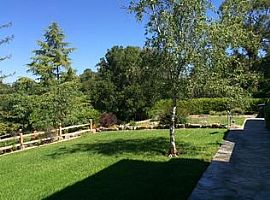 4 Beds 3.5 Baths in Los Altos Hills, Ca in Los Altos Hills, CA (Photo 4 of 12)