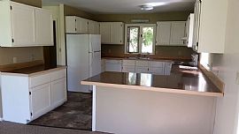 Elegant 3 Bedroom Home in a Beautifully Landscaped Enviroment in Bozeman, MT (Photo 9 of 11)