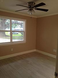 Exquisite 3 Bedroom Home in Gulfport in Gulfport, MS (Photo 7 of 11)