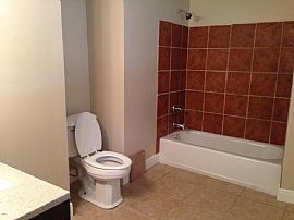 Exquisite 3 Bedroom Home in Gulfport in Gulfport, MS (Photo 8 of 11)