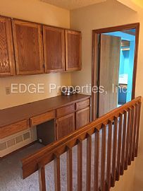 Single Family Home For Rent in Aurora, CO (Photo 5 of 12)