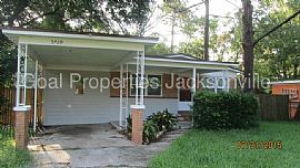 Single Family Home For Rent in Jacksonville, FL (Photo 2 of 3)