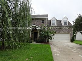 Single Family Home For Rent in Savannah, GA