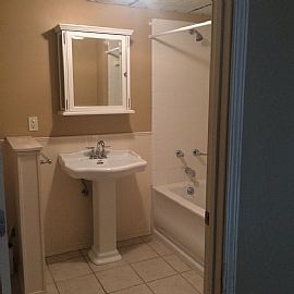 Elegant 3 Bedroom Home Available in Kansas City, MO (Photo 9 of 12)