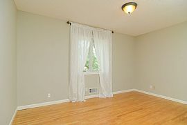 Elegant 4 Bedroom Home with Pool in Plymouth, MN (Photo 4 of 10)