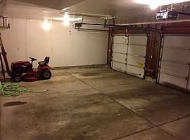 Comfortable 4 Bedroom Home in Wyoming, MI (Photo 7 of 12)