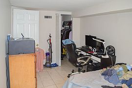 1 Bed 1 Bath in Washington, DC (Photo 4 of 8)