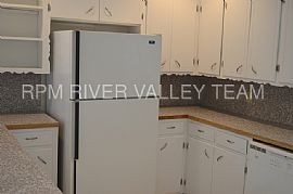 Single Family Home For Rent in Homewood, AL (Photo 7 of 9)