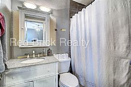 Single Family Home For Rent in Gilbert, AZ (Photo 7 of 9)