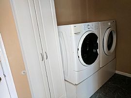 Elegant 4 Bedroom Apartment Available in Shrewsbury, MA (Photo 9 of 12)