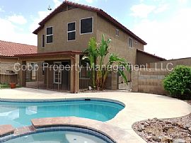 Single Family Home For Rent in Tucson, AZ (Photo 6 of 7)