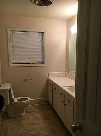 Cute 3 Bedroom Home Available in Alexandria, LA (Photo 7 of 11)