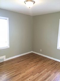 4 Bedroom Home Available in Mission, KS (Photo 8 of 11)