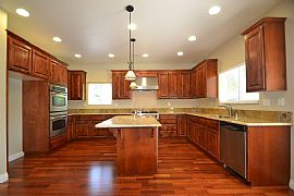 House For Rent in Sacramento, CA (Photo 7 of 8)