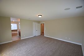 House For Rent in Sacramento, CA (Photo 8 of 8)