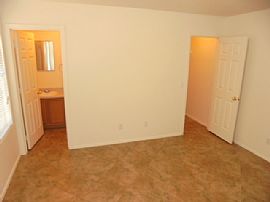 Single Family Home For Rent in El Mirage, AZ (Photo 10 of 12)