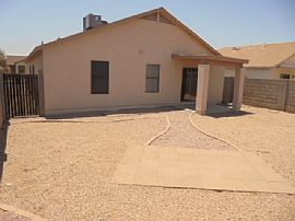 Single Family Home For Rent in El Mirage, AZ (Photo 4 of 12)