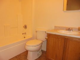 Single Family Home For Rent in El Mirage, AZ (Photo 9 of 12)