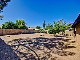 Single Family Home For Rent in Phoenix, AZ (Photo 5 of 8)