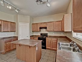 Single Family Home For Rent in Buckeye, AZ (Photo 3 of 9)