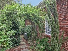 924 Castlemaine Dr, Birmingham, Al 35226 in Birmingham, AL (Photo 12 of 12)