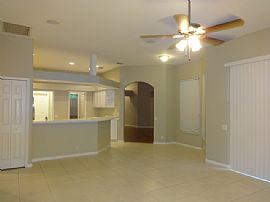 Single Family Home For Rent in Bradenton, FL (Photo 6 of 12)