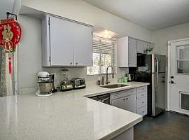 902 W Linger Ln, Phoenix, Az 85021 in Phoenix, AZ (Photo 4 of 5)